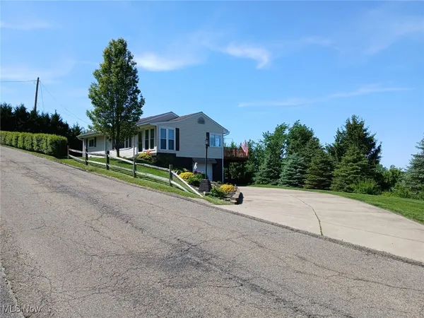 $200,000 | 67540 Kirkwood Heights Road, Bridgeport, OH 43912