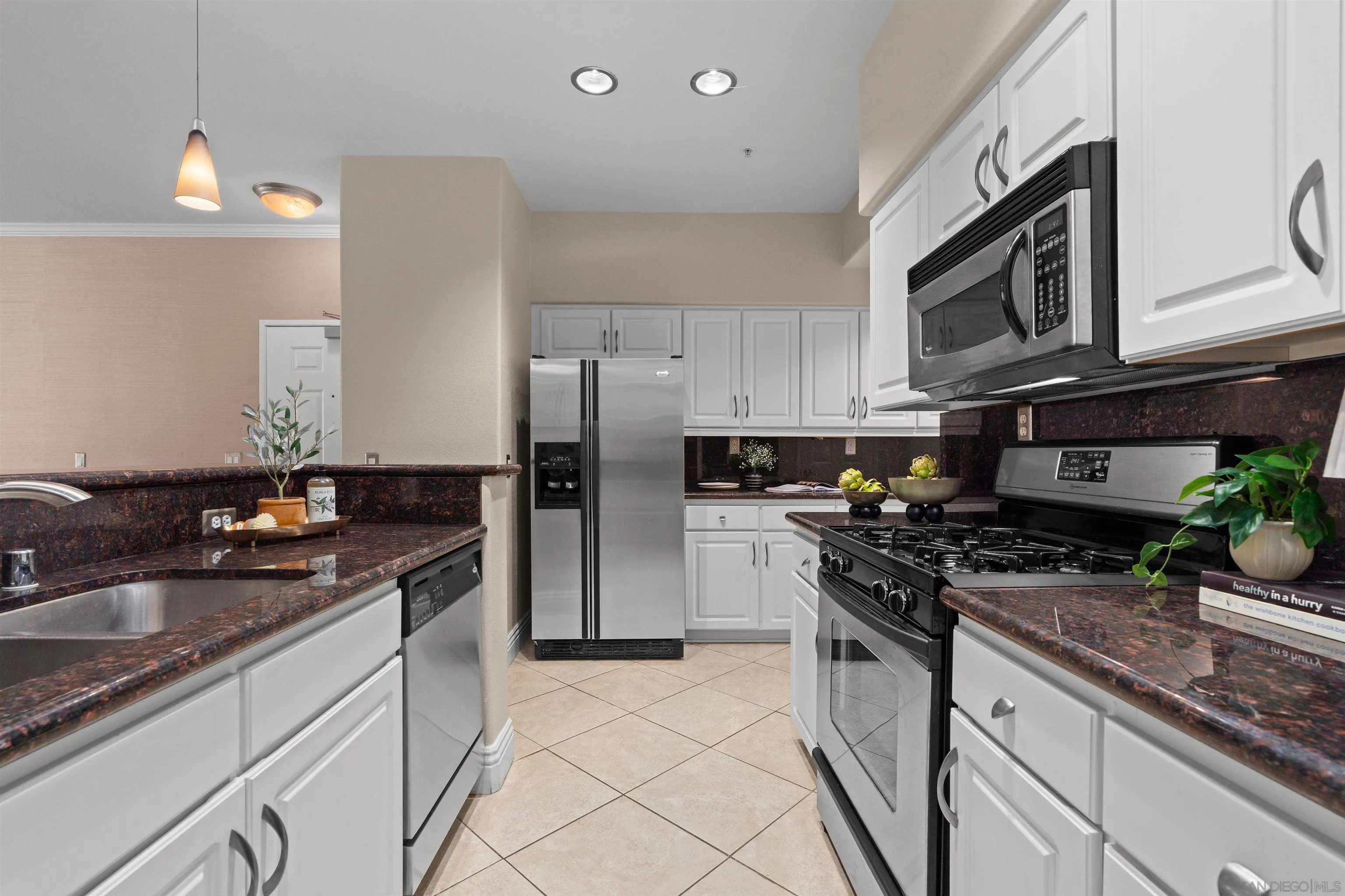 12368 Carmel Country Road, Unit 103 San Diego, CA 92130 - Photo 18 of 48