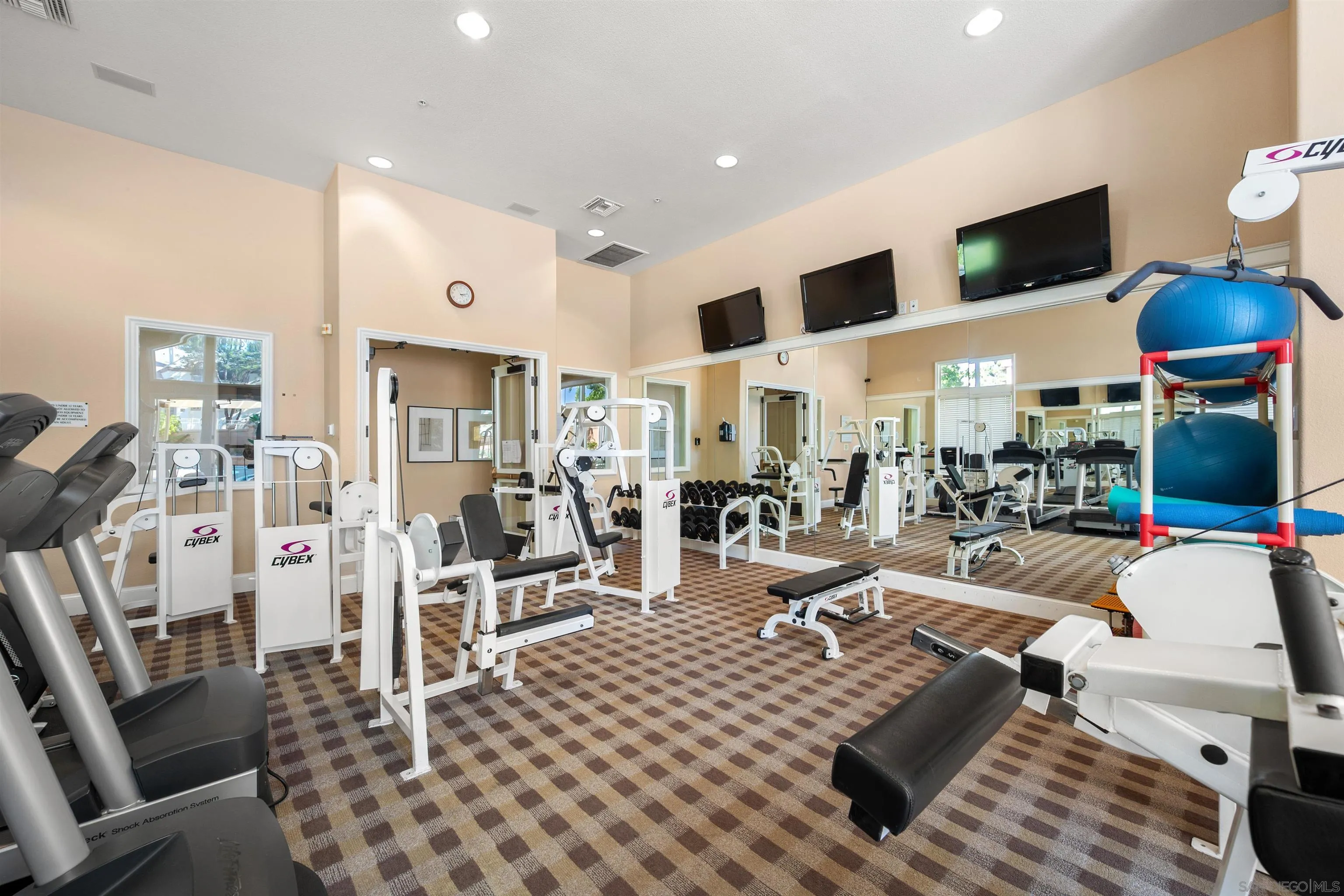 12368 Carmel Country Road, Unit 103 San Diego, CA 92130 - Photo 44 of 48