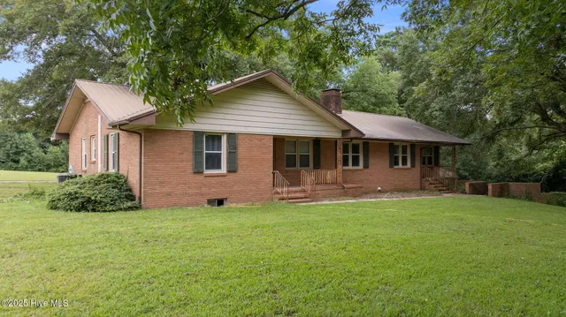 $210,000 | 3901 South Highway 117 Alt Highway, Dudley, NC 28333