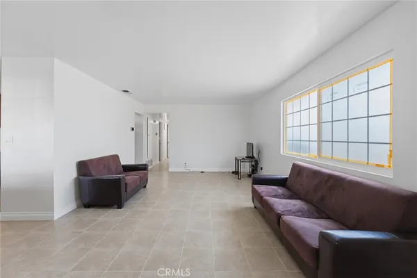 $639,000 | 706 East Palmer Street, Compton, CA 90221