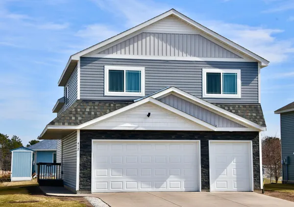 $299,900 | 412 Bluebird Street, Mora, MN 55051