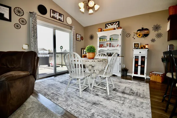 $299,900 | 412 Bluebird Street, Mora, MN 55051