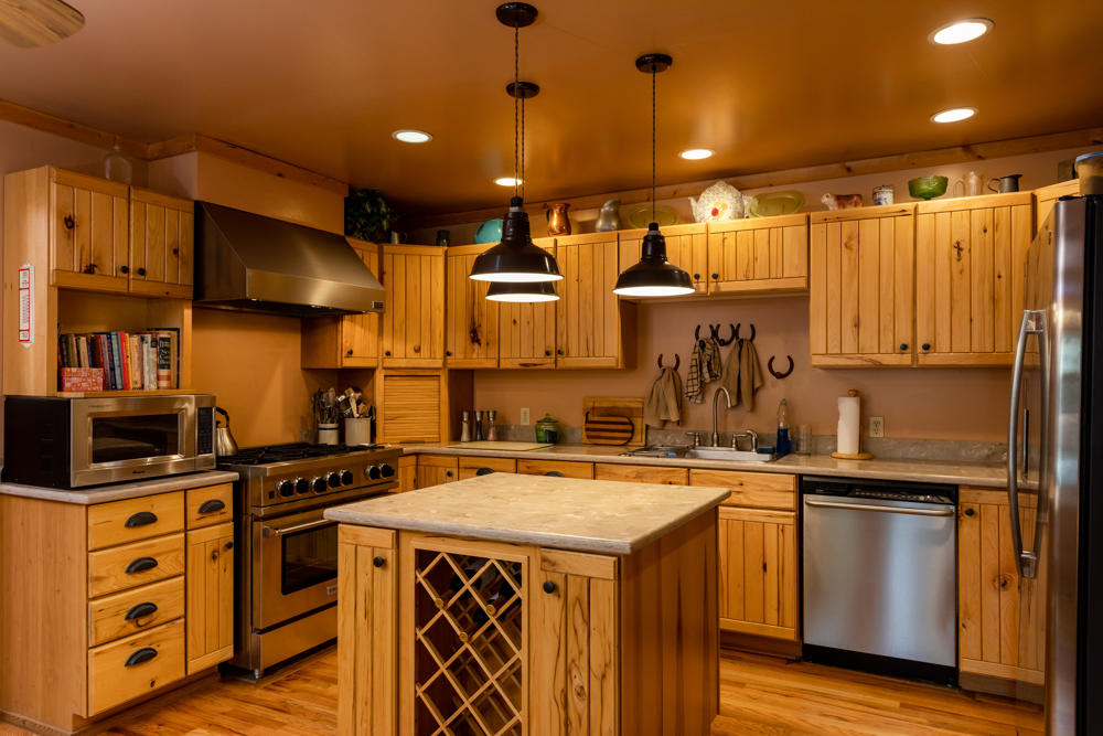 9208 Sprague River Road Chiloquin, OR 97624 - Photo 11 of 38 9208SpragueRiverRd.-21