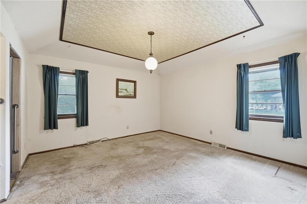 8100 Hauser Street Lenexa, KS 66215 - Photo 28 of 40