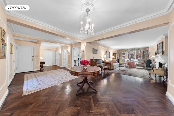 $4,395,000 | 710 Park Avenue, Unit 2A | Lenox Hill