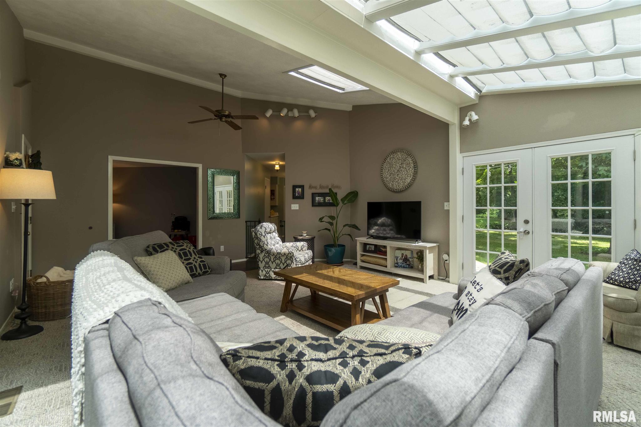 6234 North Post Oak Road Peoria, IL 61615 - Photo 17 of 43 Gallery Image 17
