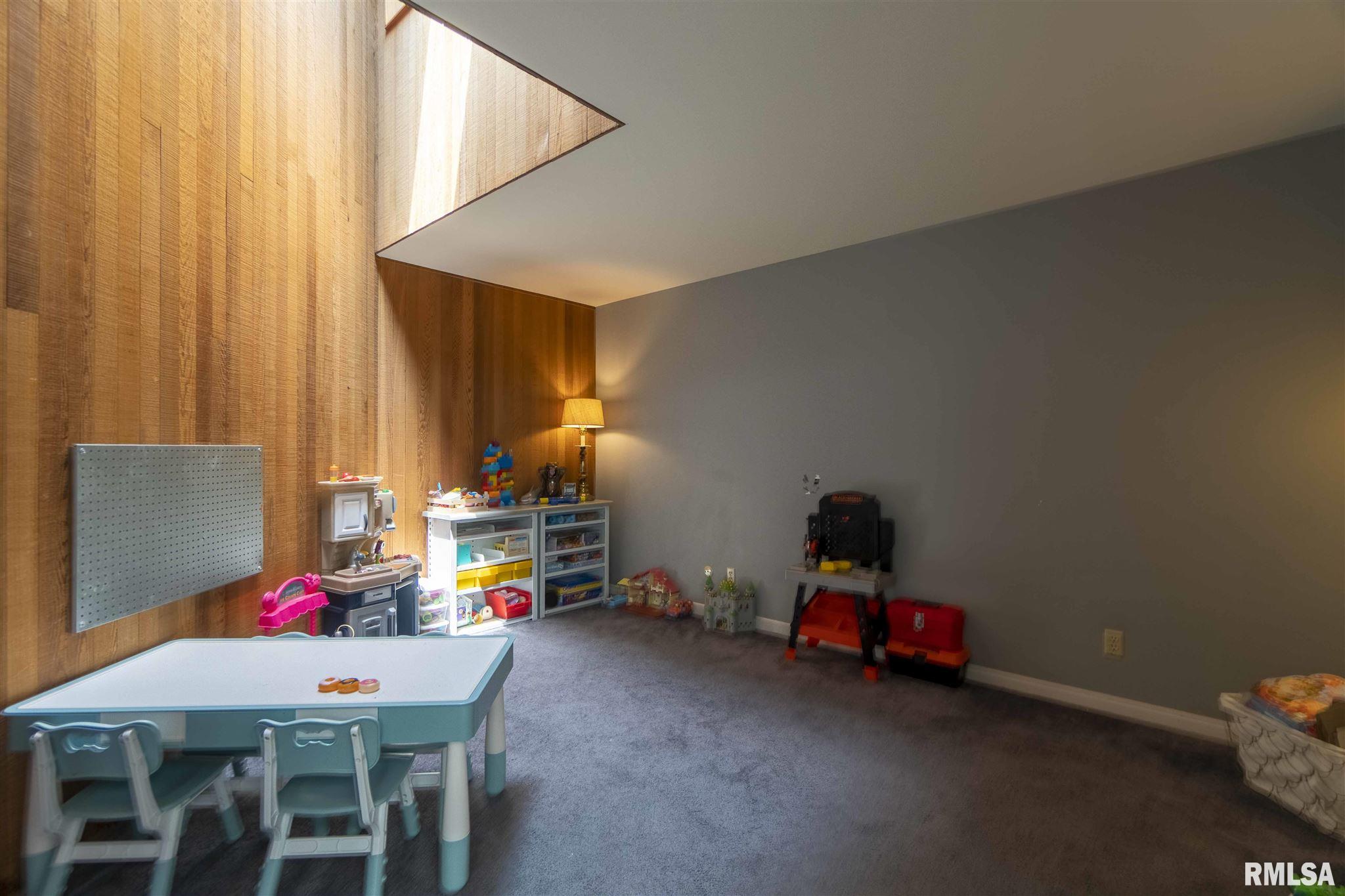 6234 North Post Oak Road Peoria, IL 61615 - Photo 18 of 43 Gallery Image 18