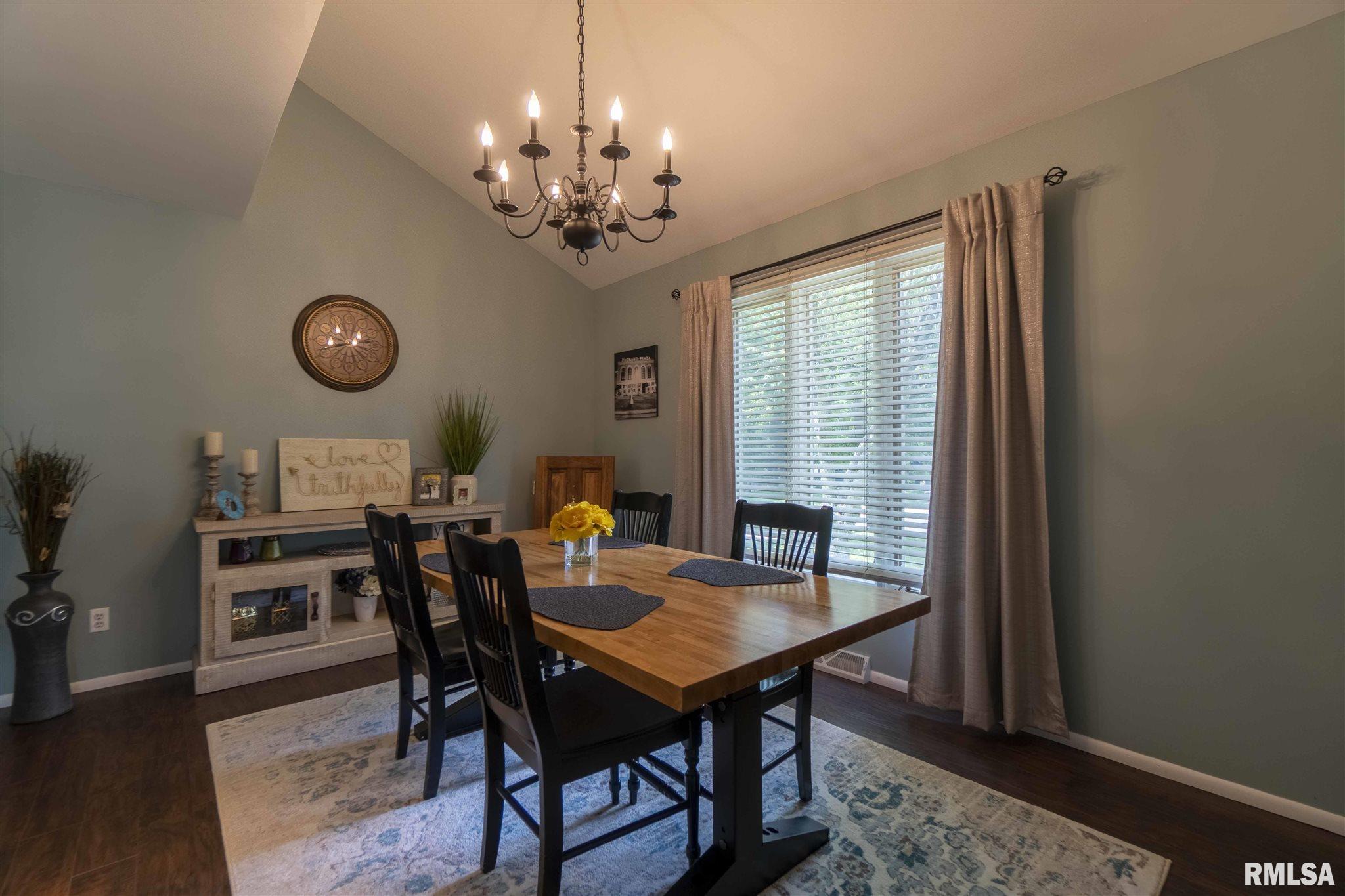 6234 North Post Oak Road Peoria, IL 61615 - Photo 6 of 43 Gallery Image 6