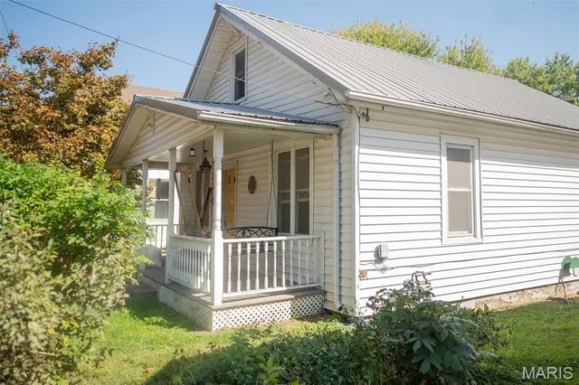 $100,000 | 694 Market Street, Ste. Genevieve, MO 63670