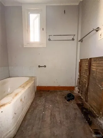 $100,000 | 694 Market Street, Ste. Genevieve, MO 63670