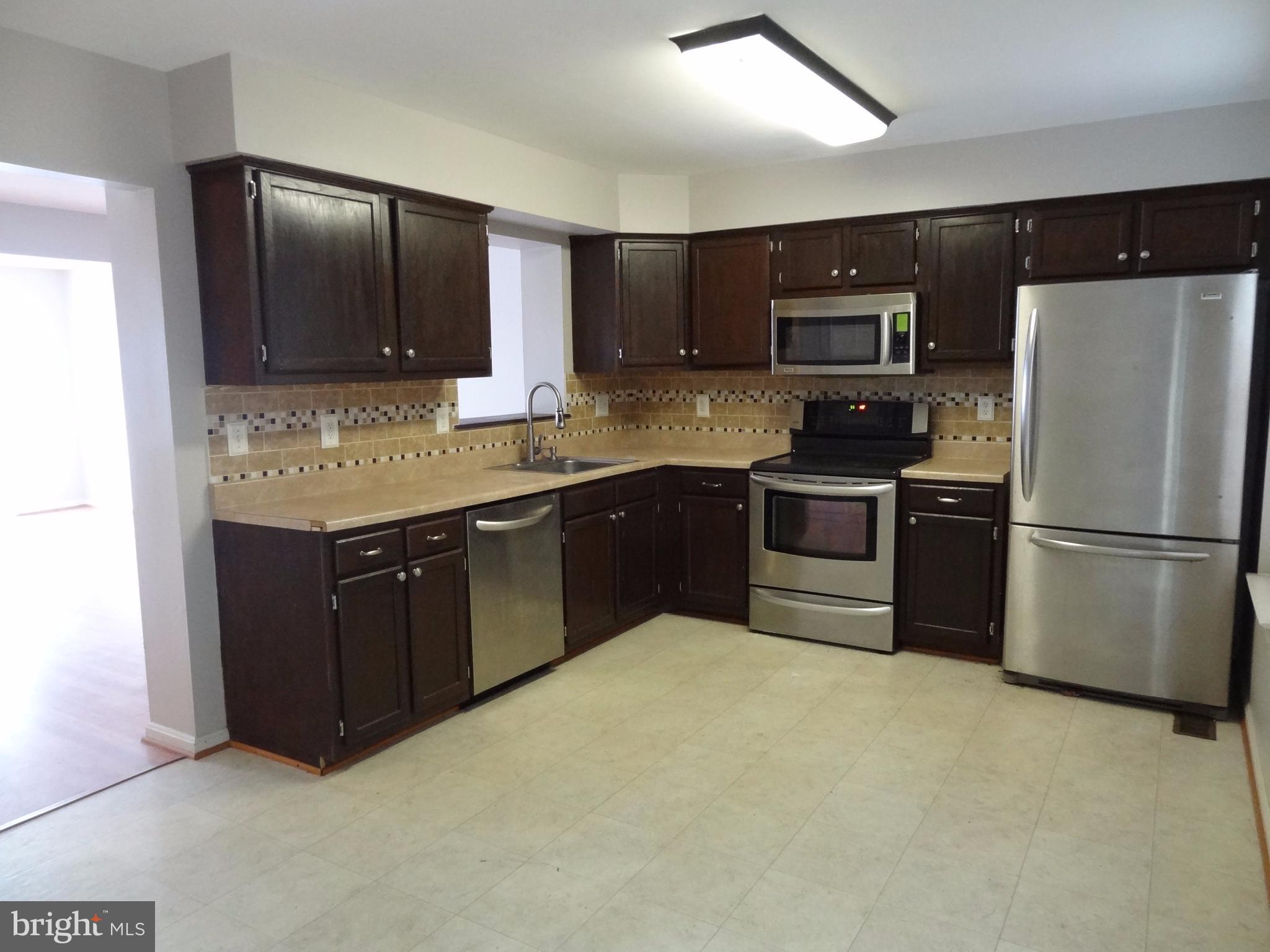 1136 Ingate Road Halethorpe, MD 21227 - Photo 12 of 30 Kitchen