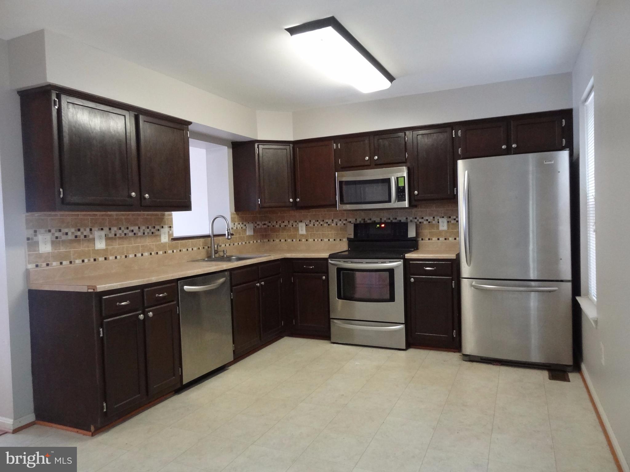 1136 Ingate Road Halethorpe, MD 21227 - Photo 13 of 30 Kitchen