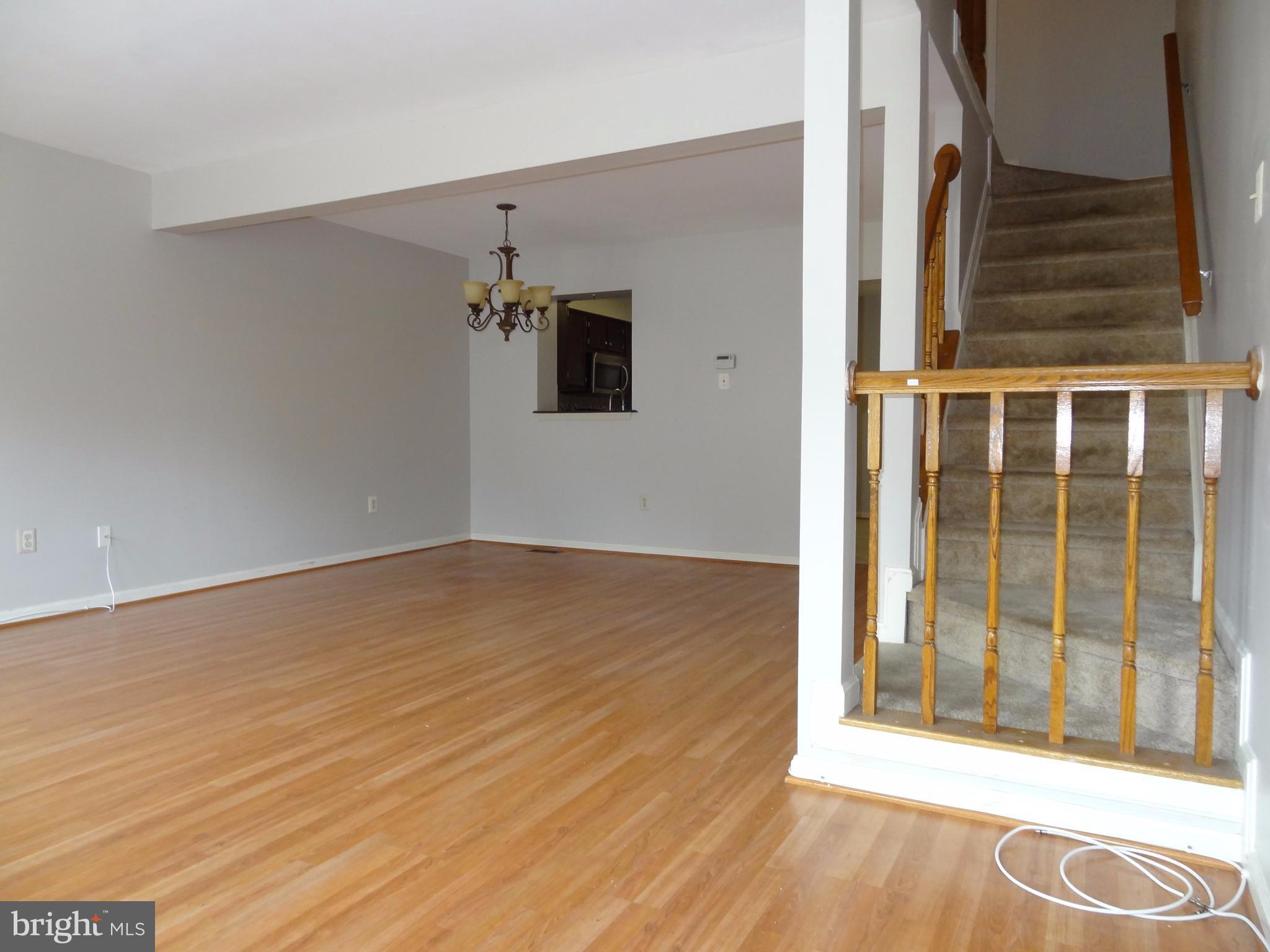 1136 Ingate Road Halethorpe, MD 21227 - Photo 8 of 30 Living Room