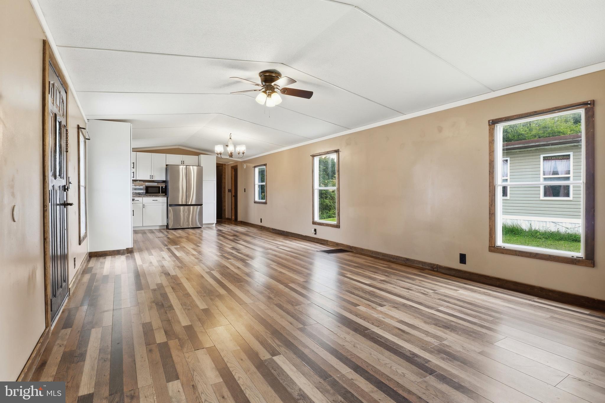 277 Berwick Road Abbottstown, PA 17301 - Photo 7 of 25 Gallery Image 7