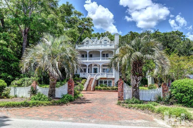211 Summer Rest Road Wilmington, NC 28405 - Photo 2 of 30 Primary Photo