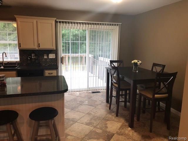 5731 Preston Road Howell, MI 48855 - Photo 20 of 40 IMG_3944.jpg