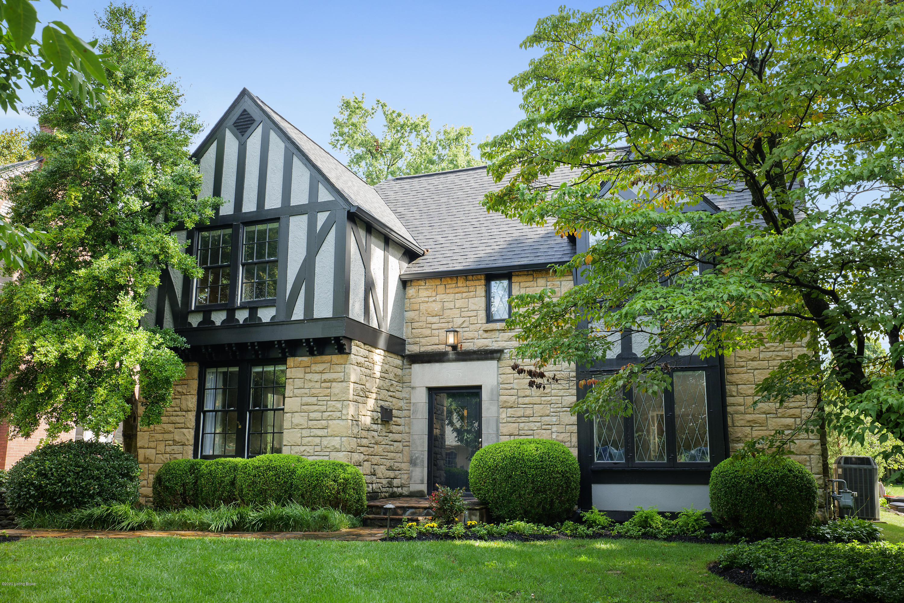 575 Sunset Road Louisville, KY 40206 - Photo 1 of 43 TF - LO - Sunset (1 of 44)