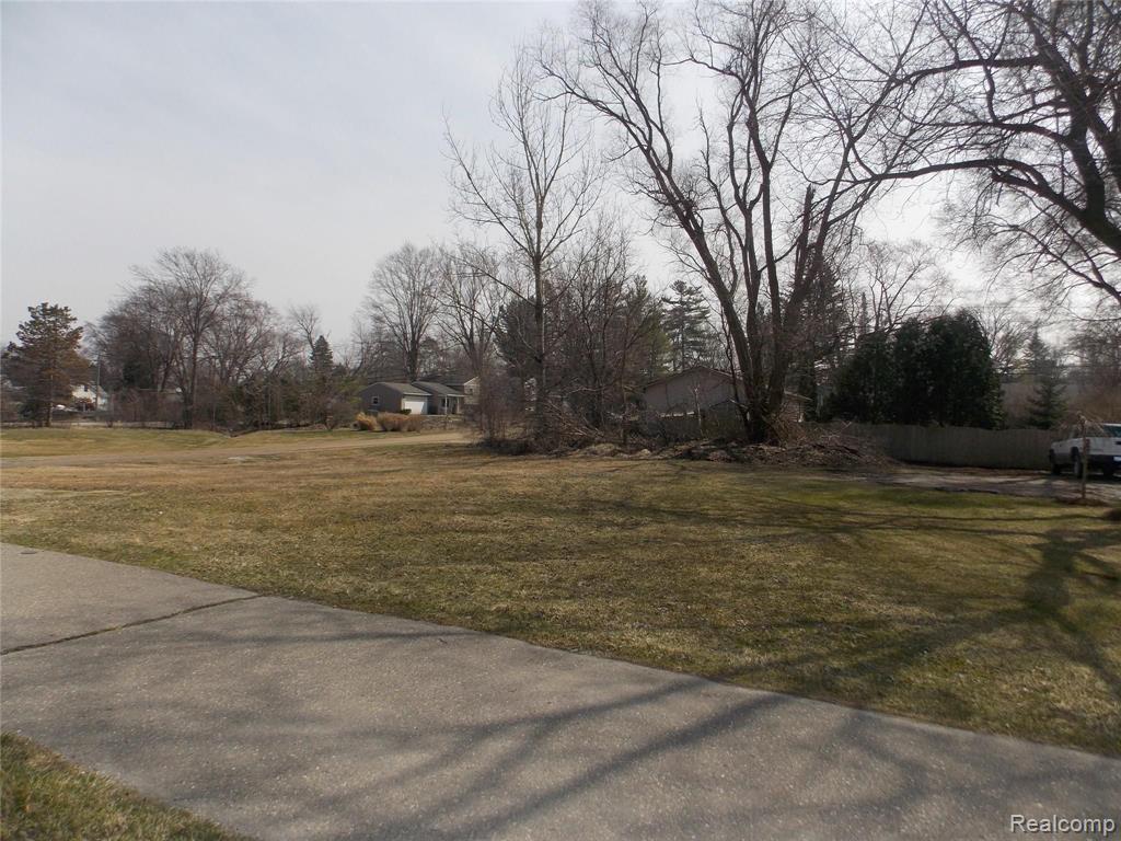 3631 West Auburn Road Rochester Hills, MI 48309 - Photo 3 of 28