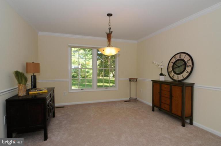 312 Canterfield Road Annapolis, MD 21403 - Photo 5 of 24 Dining Room