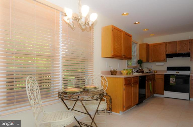 312 Canterfield Road Annapolis, MD 21403 - Photo 7 of 24 Kitchen #2