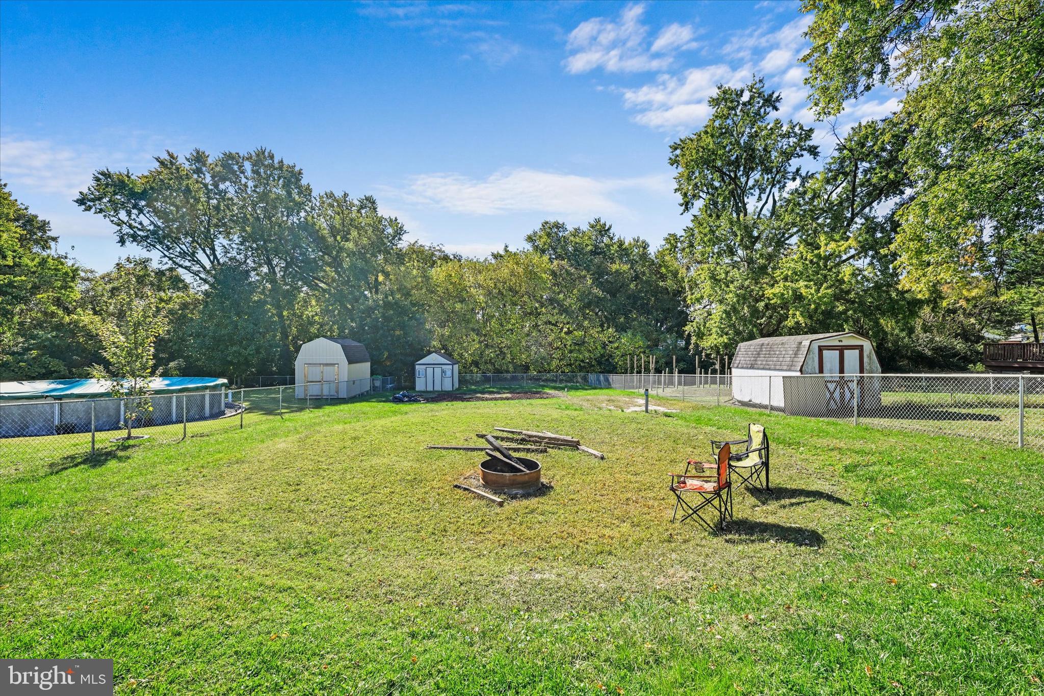 1335 Willow Road Dundalk, MD 21222 - Photo 5 of 18 Large Fenced Yard