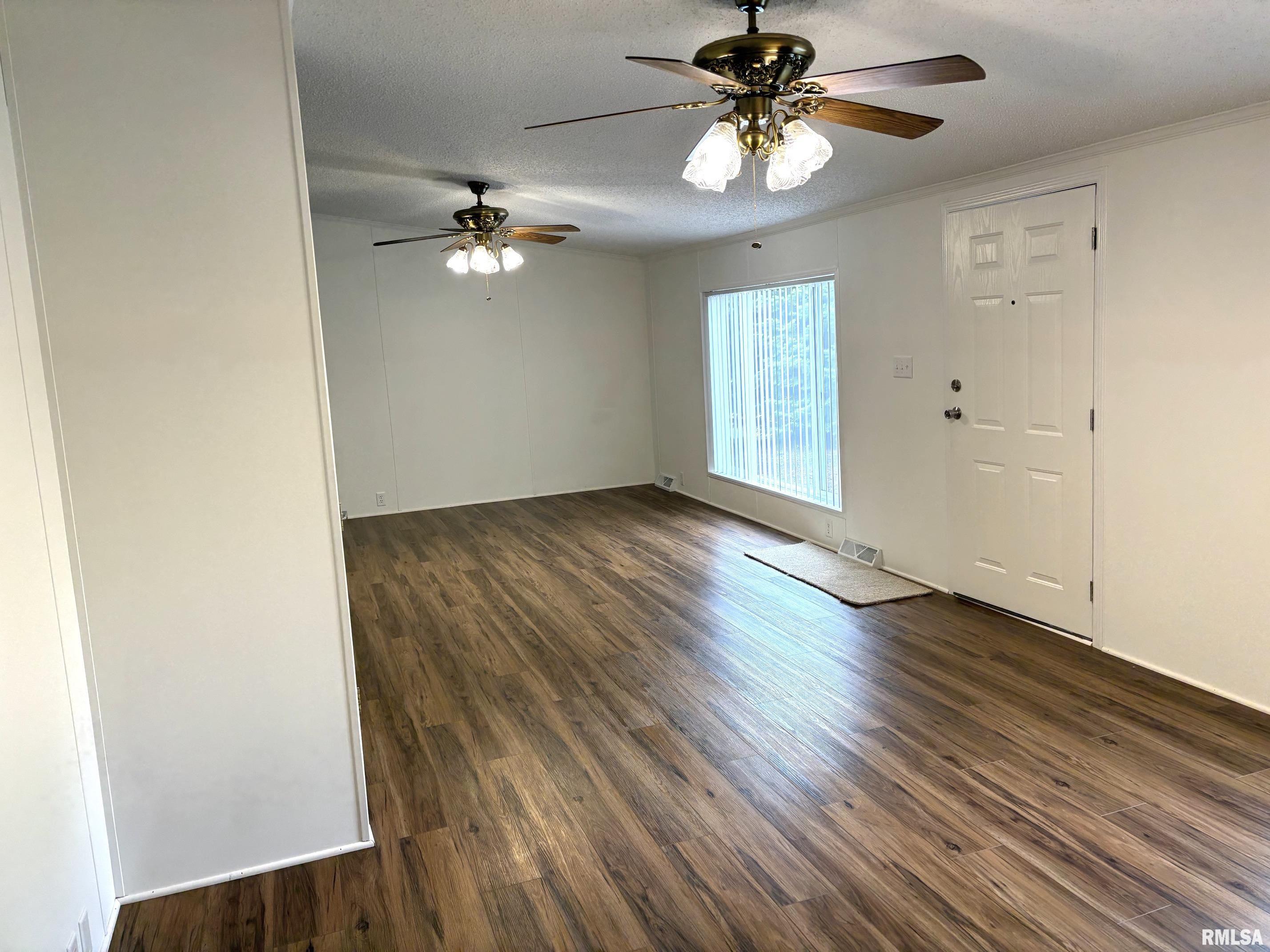 2800 Vía Rosso, Unit 73 Springfield, IL 62703 - Photo 9 of 43