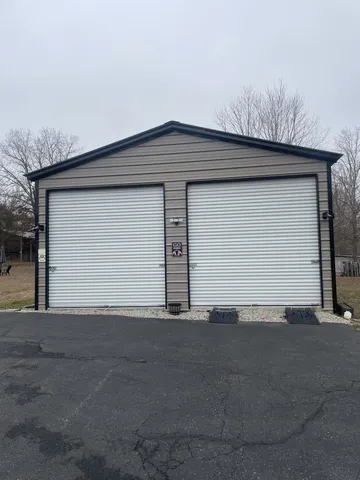 $559,900 | 4161 Shady Oak Lane, Iron City, TN 38463