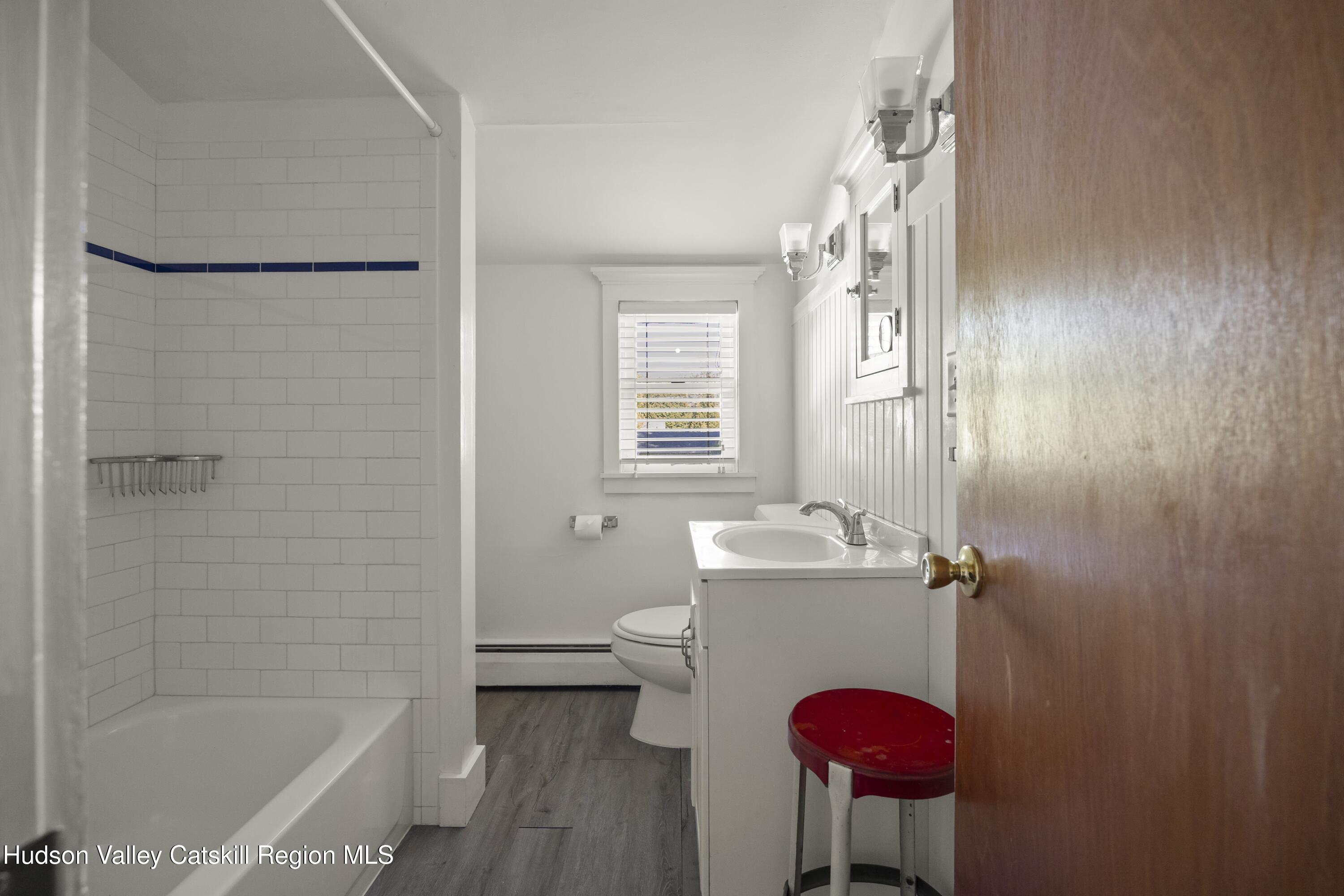 18 Taft Road Copake, NY 12516 - Photo 9 of 22 upstairs bathroom 7Y3A9122