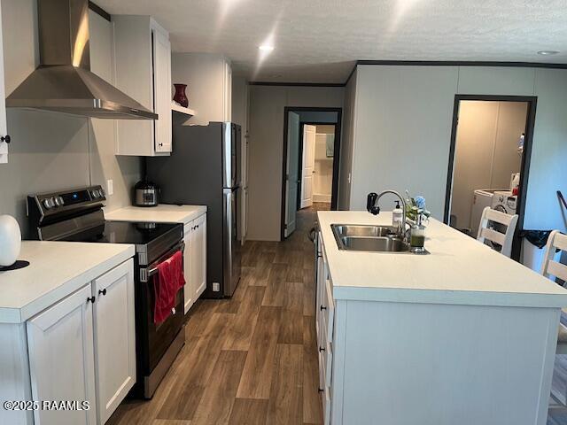 310 South Larriviere Road Youngsville, LA 70592 - Photo 5 of 16 310 S Larriviere - Kitchen to Master