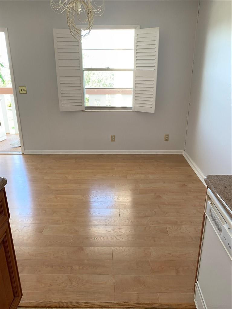 4018 Cornwall East, Unit 4018 Boca Raton, FL 33434 - Photo 3 of 27 Room for 6 or 8 table