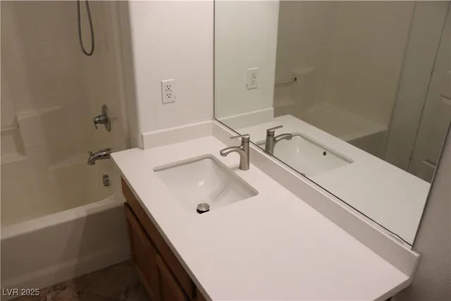 $1,775 | 50 Aura De Blanco Street, Unit 13202, Henderson, NV 89074