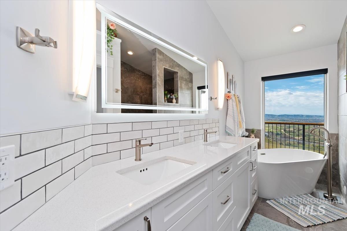 5225 Spring Creek Road Emmett, ID 83617 - Photo 13 of 46