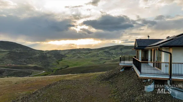 $1,990,000 | 5225 Spring Creek Road, Emmett, ID 83617