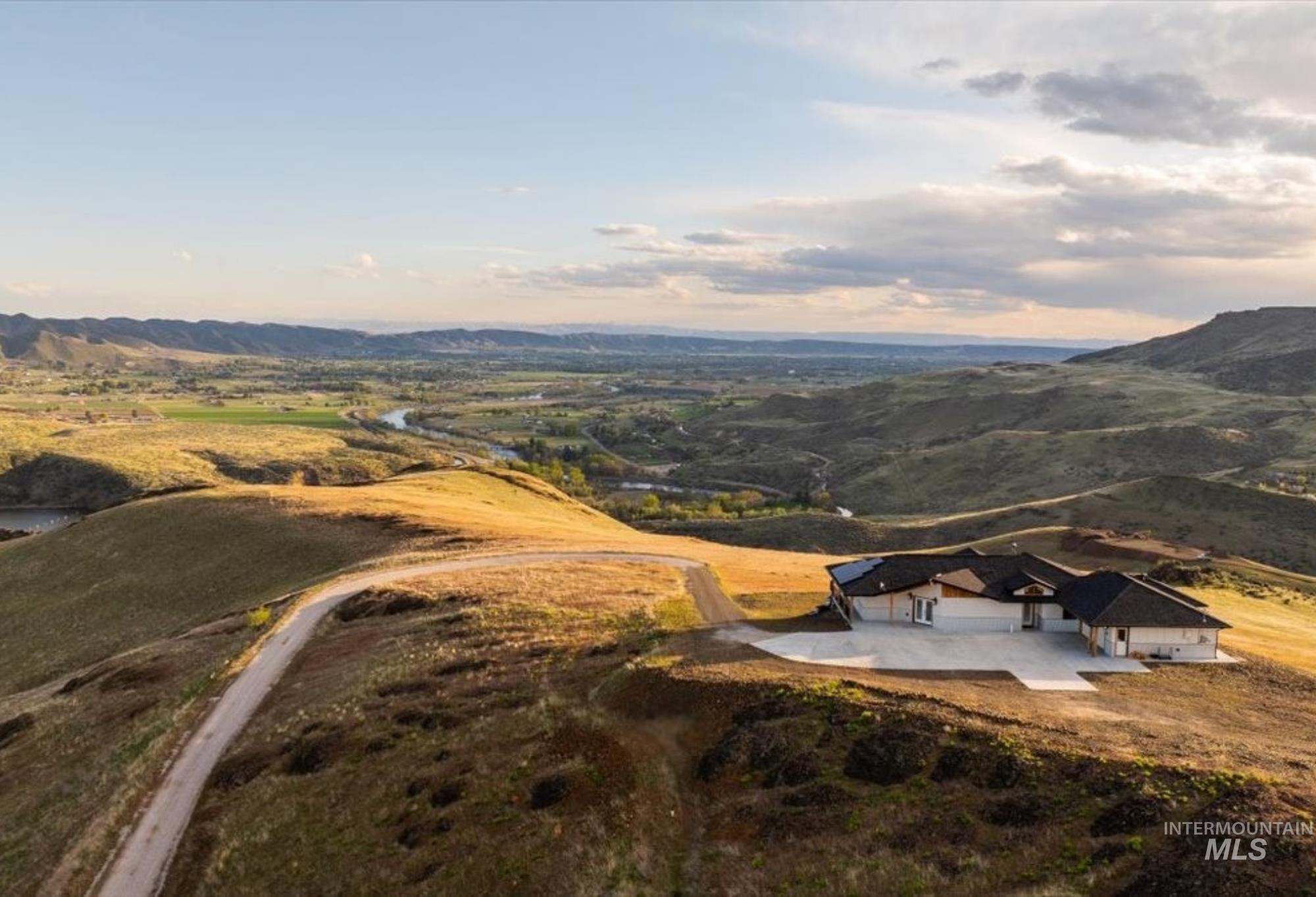 5225 Spring Creek Road Emmett, ID 83617 - Photo 33 of 46