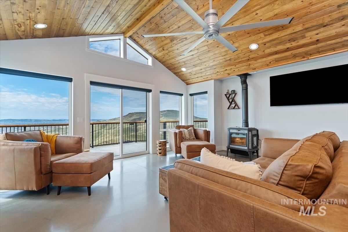 5225 Spring Creek Road Emmett, ID 83617 - Photo 4 of 46