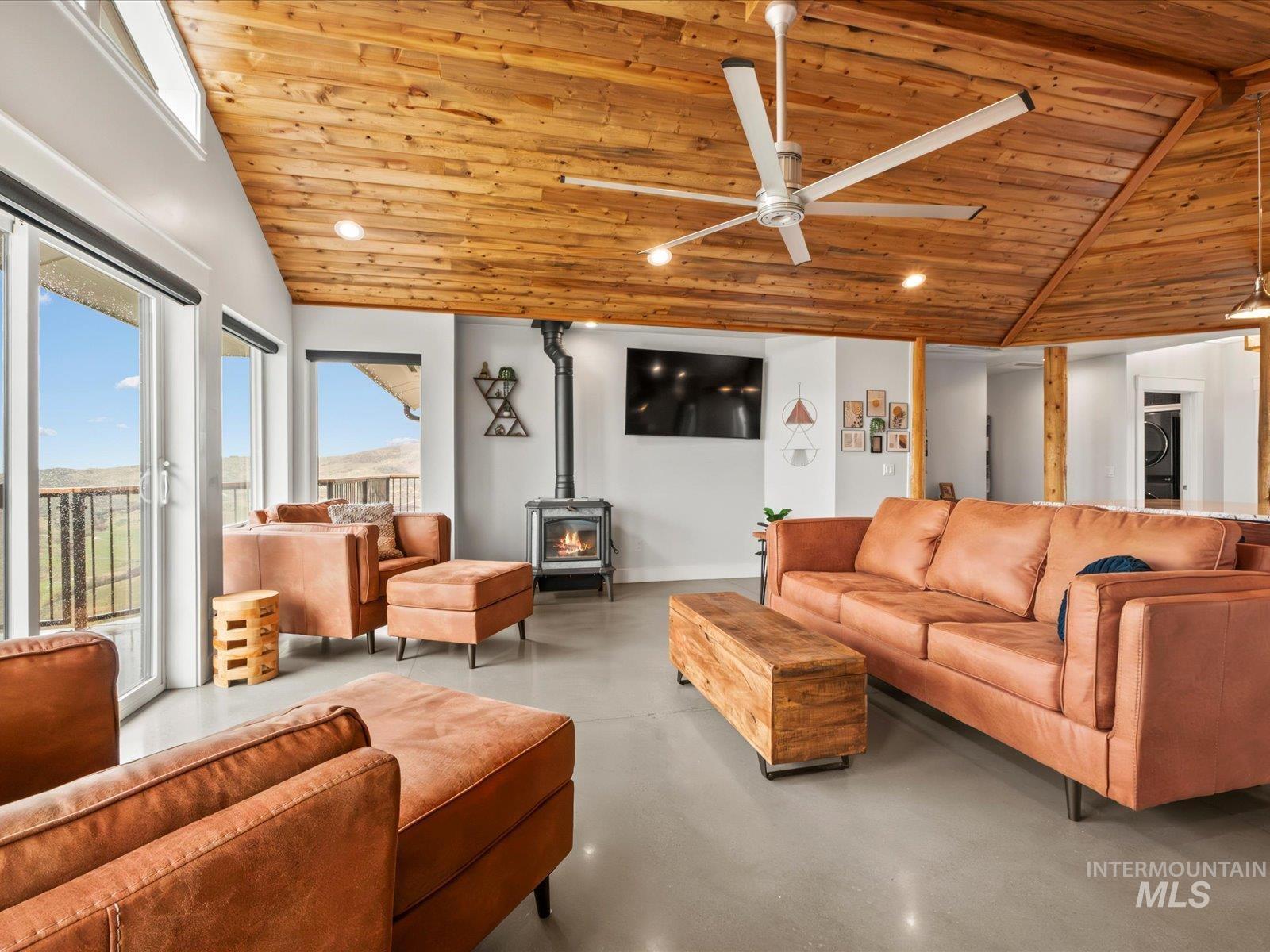 5225 Spring Creek Road Emmett, ID 83617 - Photo 6 of 46