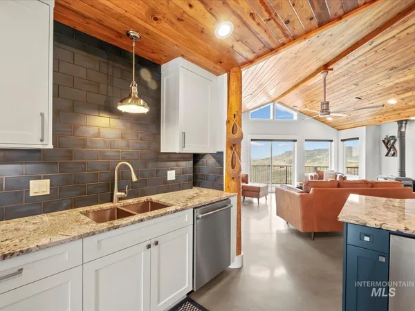 $1,990,000 | 5225 Spring Creek Road, Emmett, ID 83617