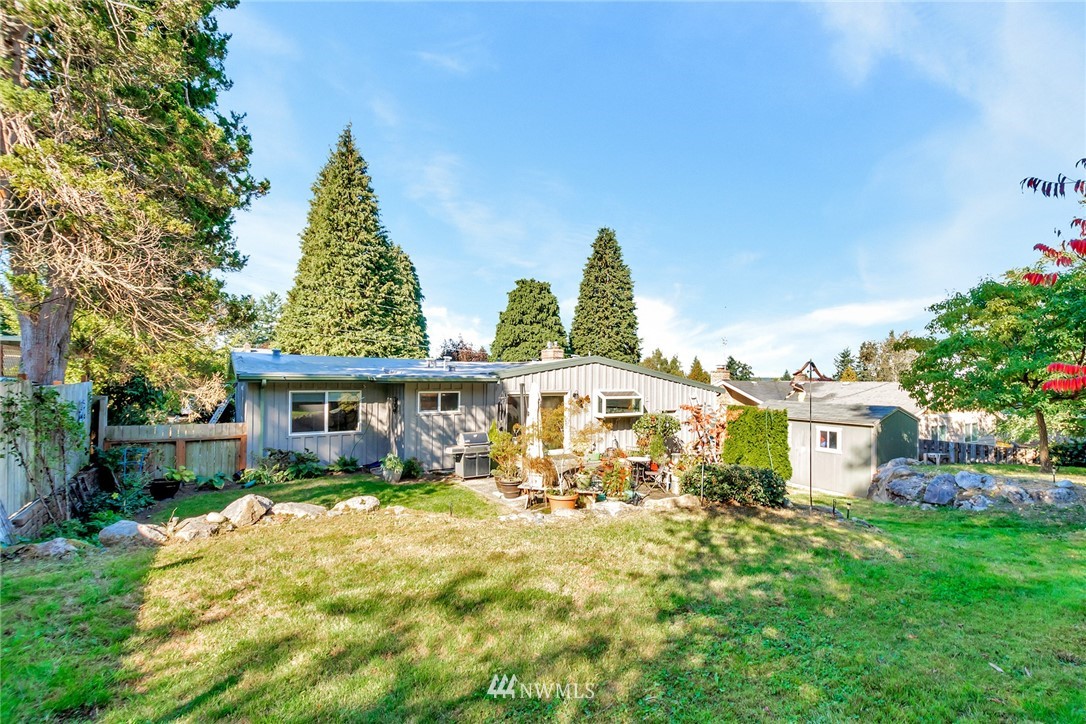 3113 Crystal Springs Road West University Place, WA 98466 - Photo 3 of 24 Gallery Image 3