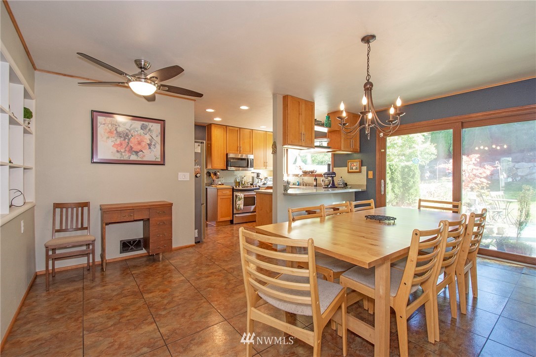 3113 Crystal Springs Road West University Place, WA 98466 - Photo 8 of 24 Gallery Image 8