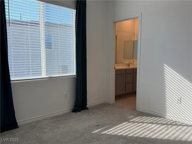 $2,545 | 8851 Flora Run Avenue, Las Vegas, NV 89166