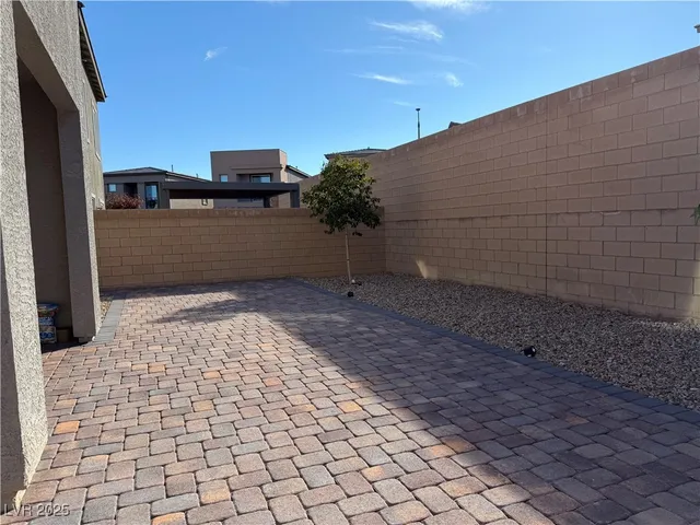 $2,545 | 8851 Flora Run Avenue, Las Vegas, NV 89166