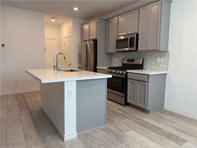 $2,545 | 8851 Flora Run Avenue, Las Vegas, NV 89166