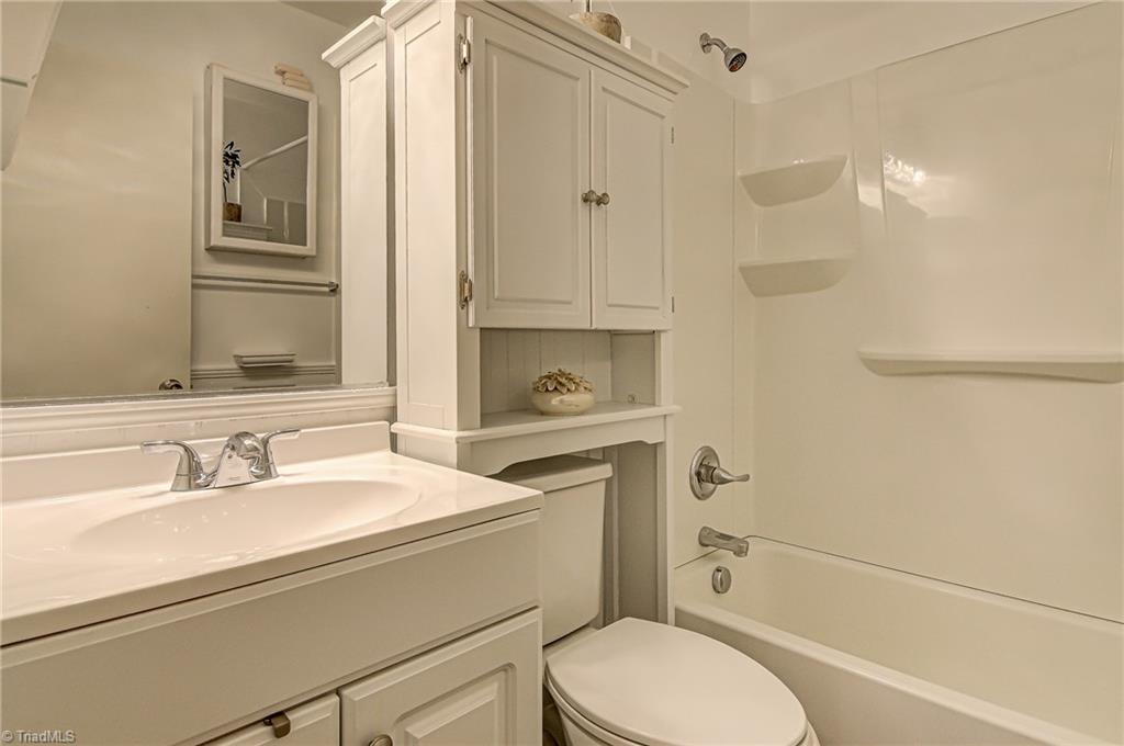 1404 Cook Street High Point, NC 27262 - Photo 15 of 21 Gallery Image 15
