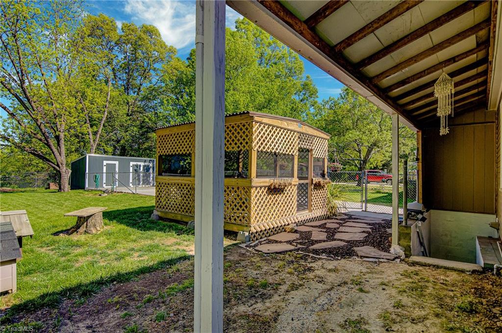 1404 Cook Street High Point, NC 27262 - Photo 20 of 21 Gallery Image 20