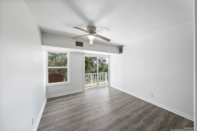 $449,000 | 2792 Woodcrest Drive, Canyon Lake, TX 78133