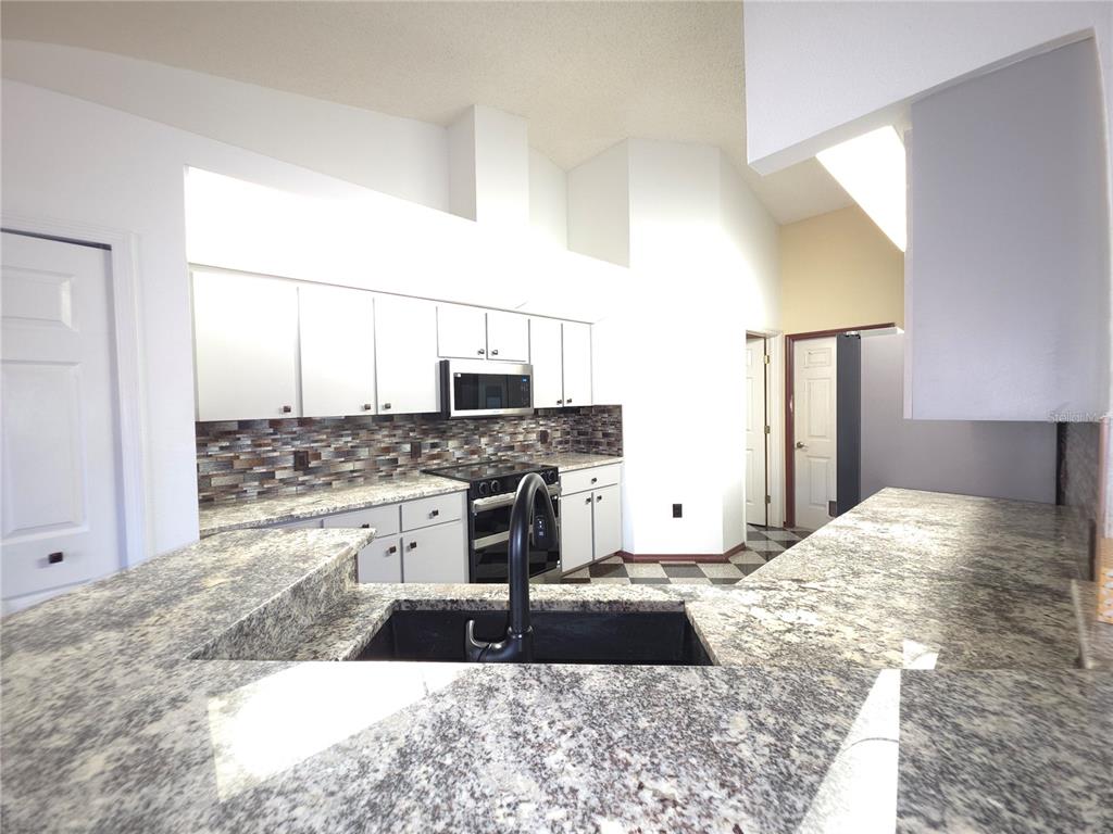 4809 Deer Lodge Road New Port Richey, FL 34655 - Photo 10 of 31