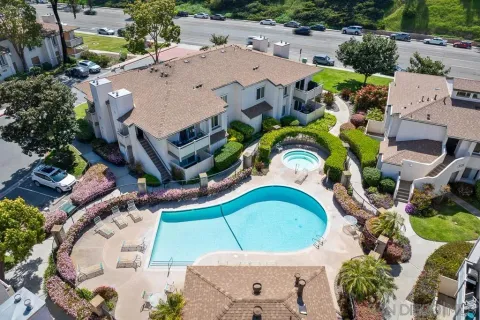 $1,075,000 | 3121 Evening Way, Unit B, La Jolla, CA 92037