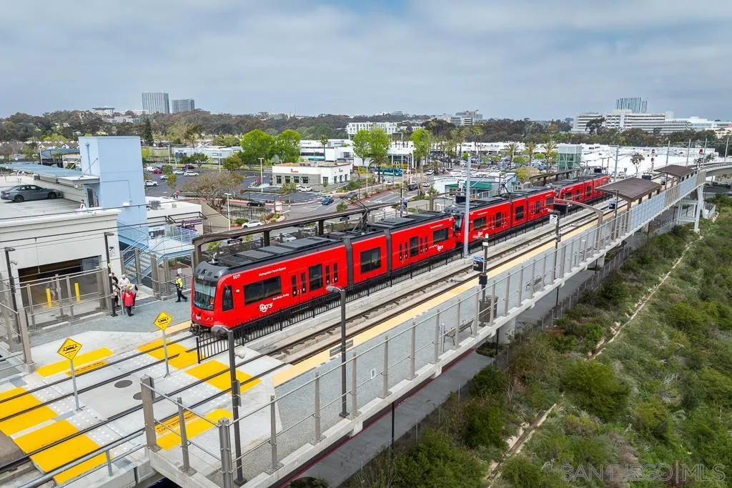 3121 Evening Way, Unit B La Jolla, CA 92037 - Photo 40 of 56