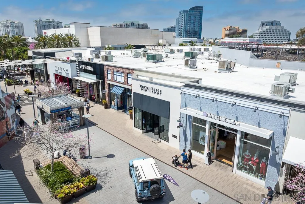 3121 Evening Way, Unit B La Jolla, CA 92037 - Photo 42 of 56